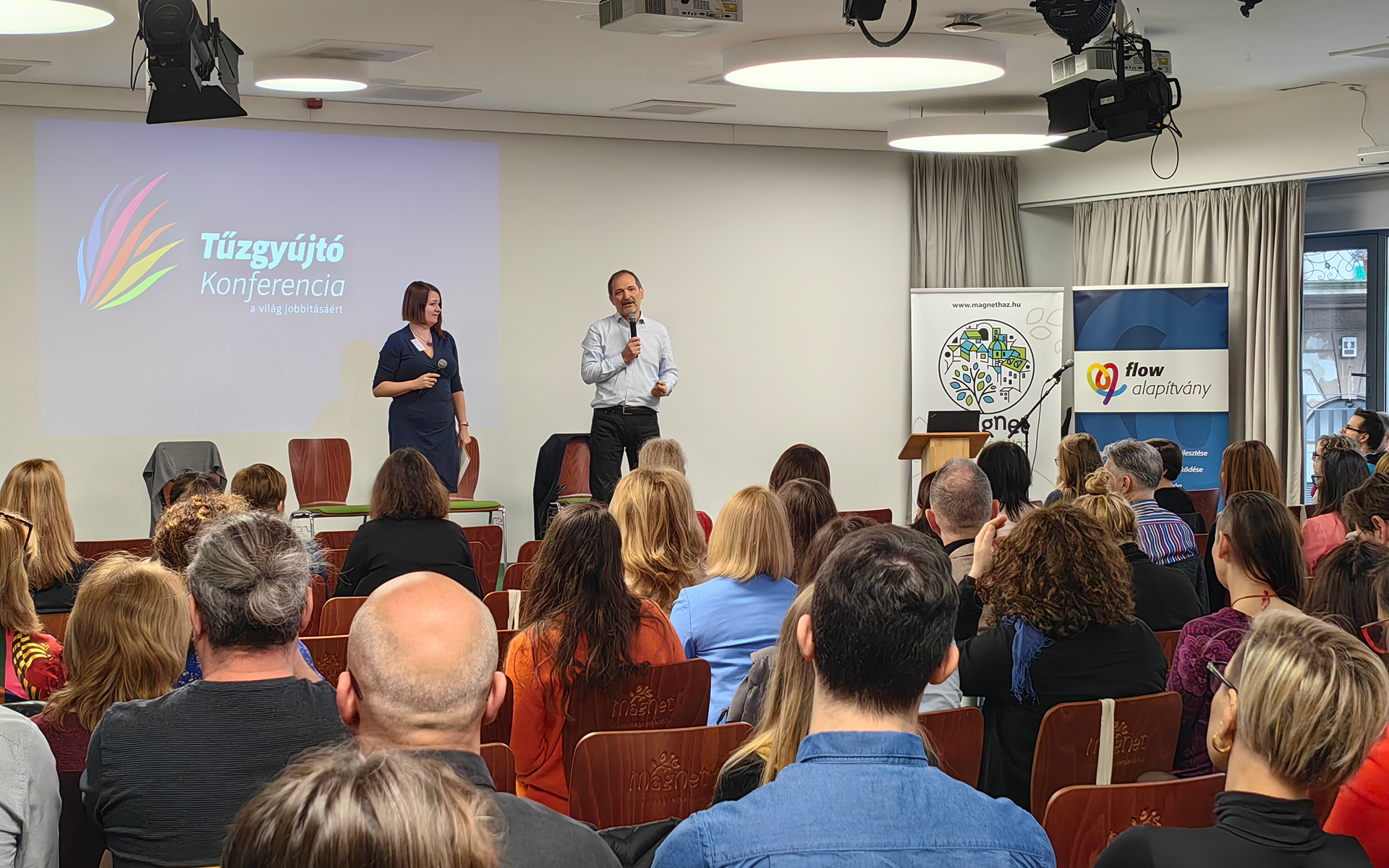 Tűzgyújtó Konferencia – Utcáról Lakásba Egyesület